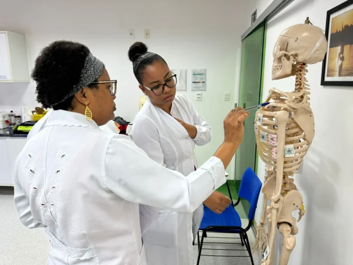 curso-tecnico-de-enfermagem-em-salvador-3328843
